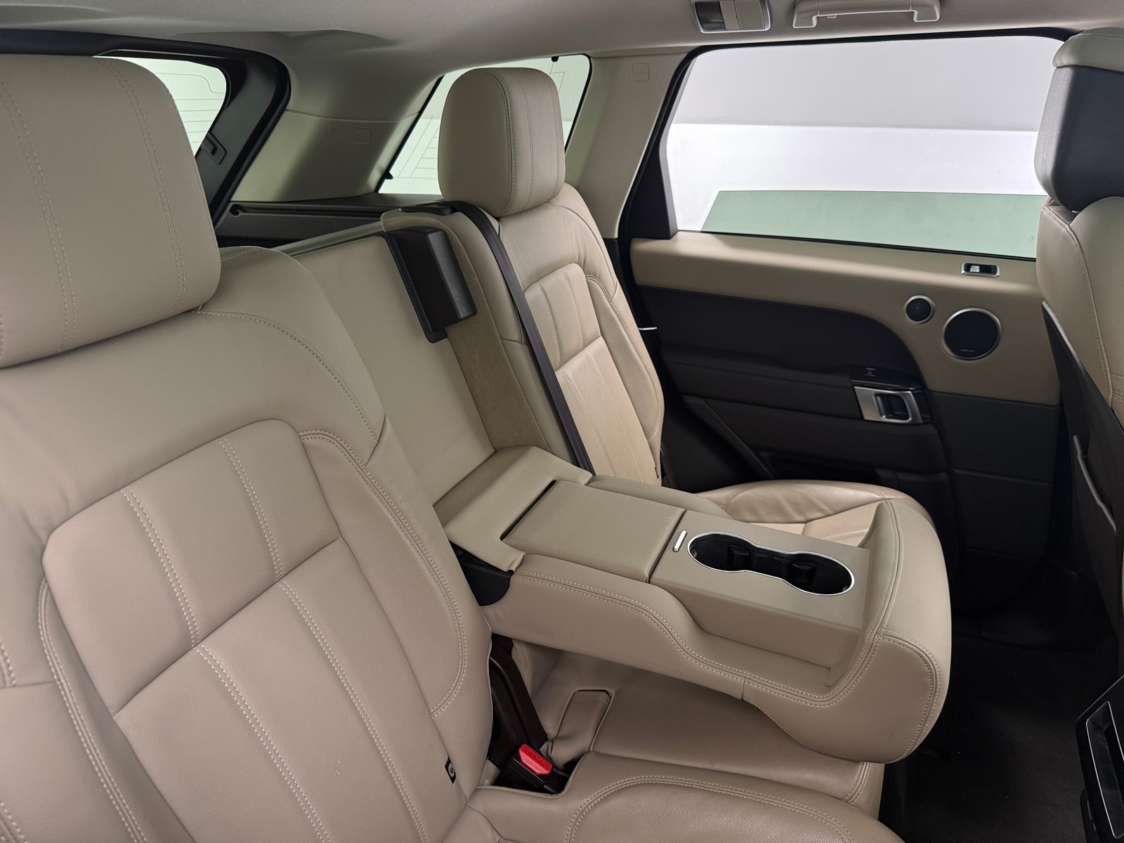 Thumbnail: 2018 Land Rover Range Rover Sport - 5