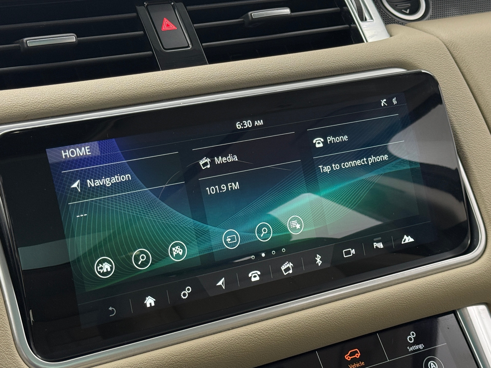 Thumbnail: 2018 Land Rover Range Rover Sport - 3