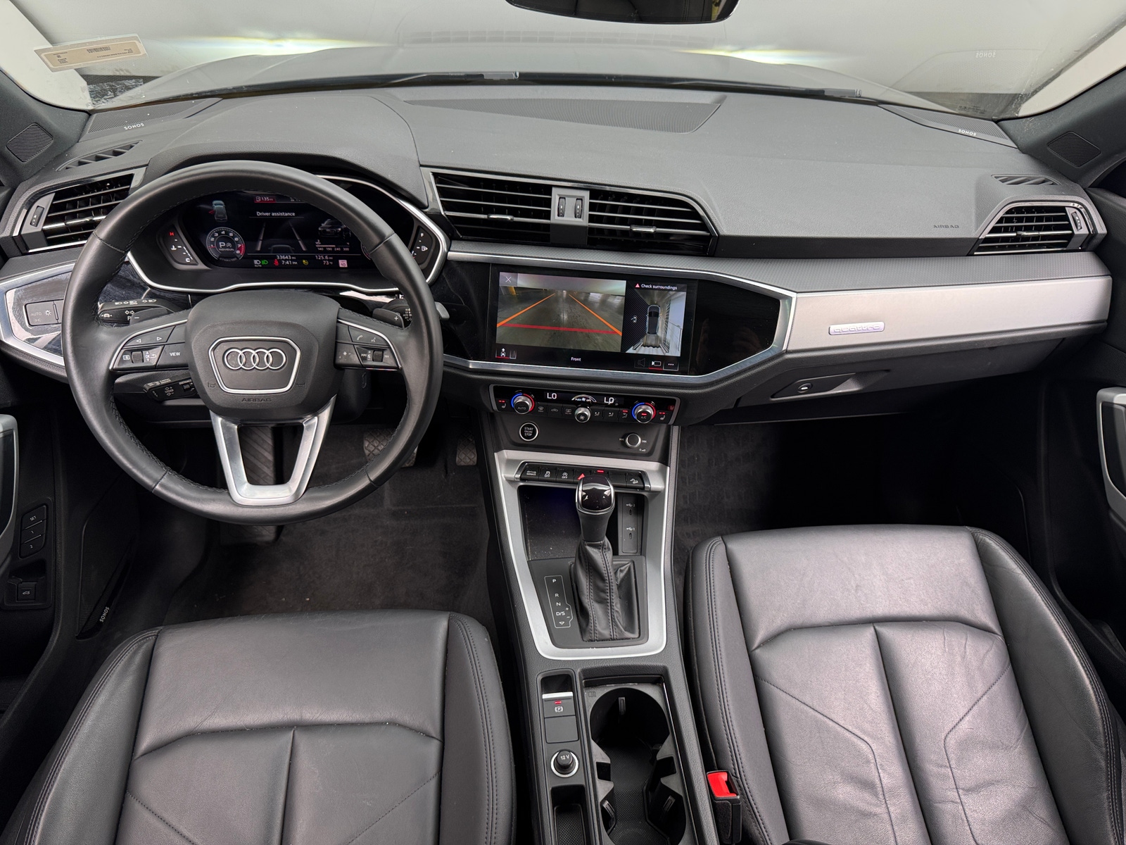 Thumbnail: 2022 Audi Q3 - 2