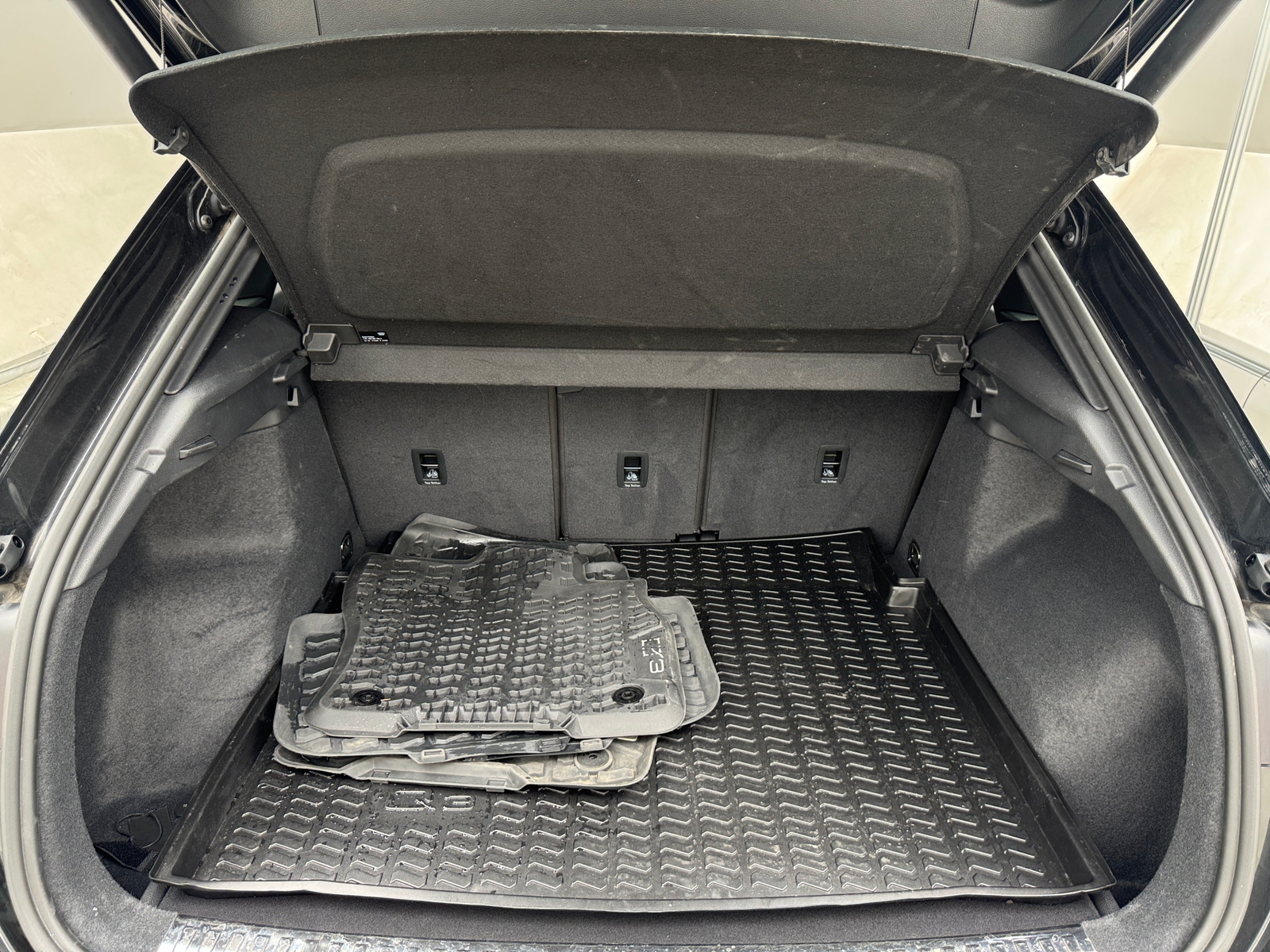 Thumbnail: 2022 Audi Q3 - 6