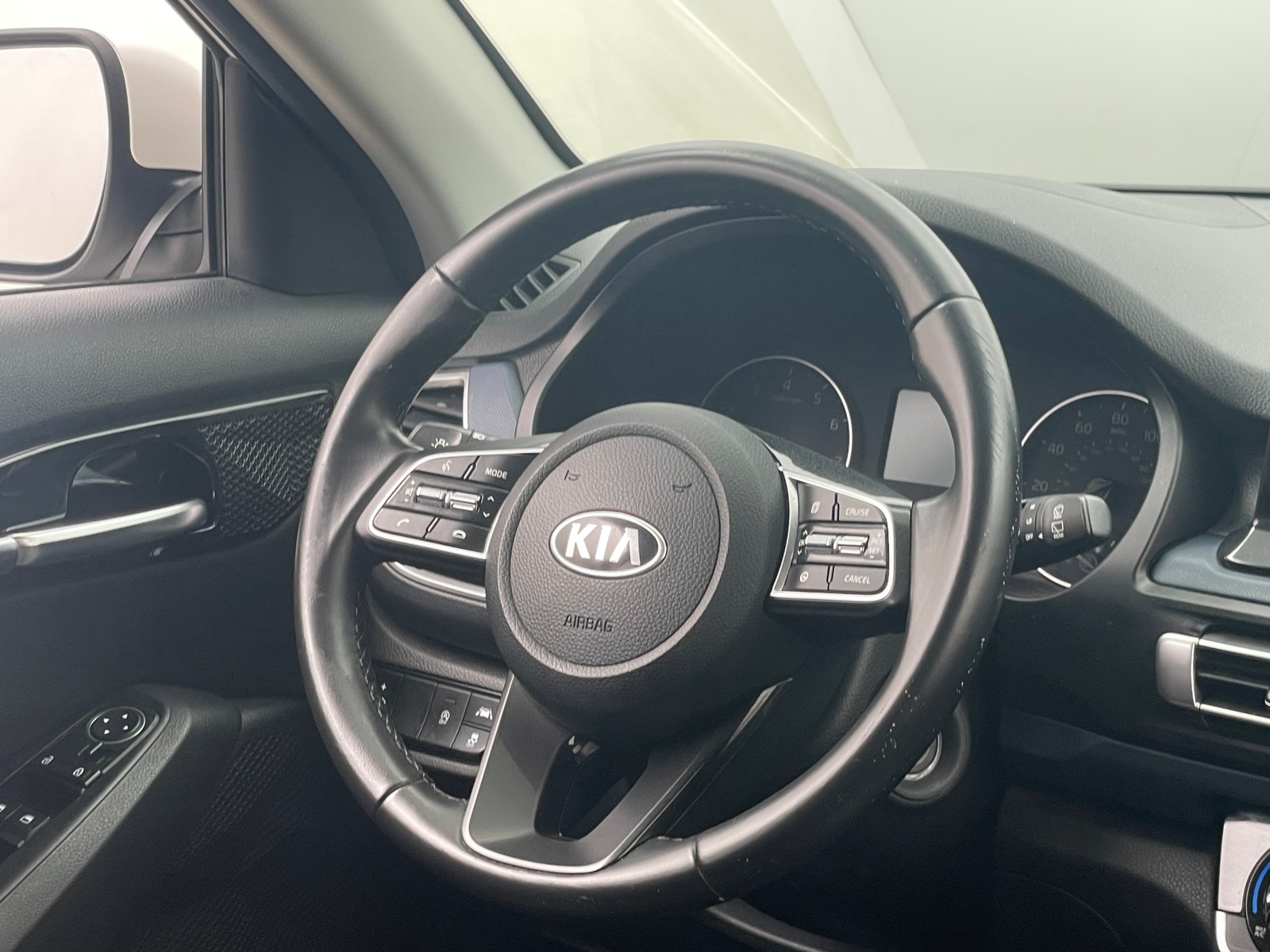 Thumbnail: 2021 Kia Seltos - 4