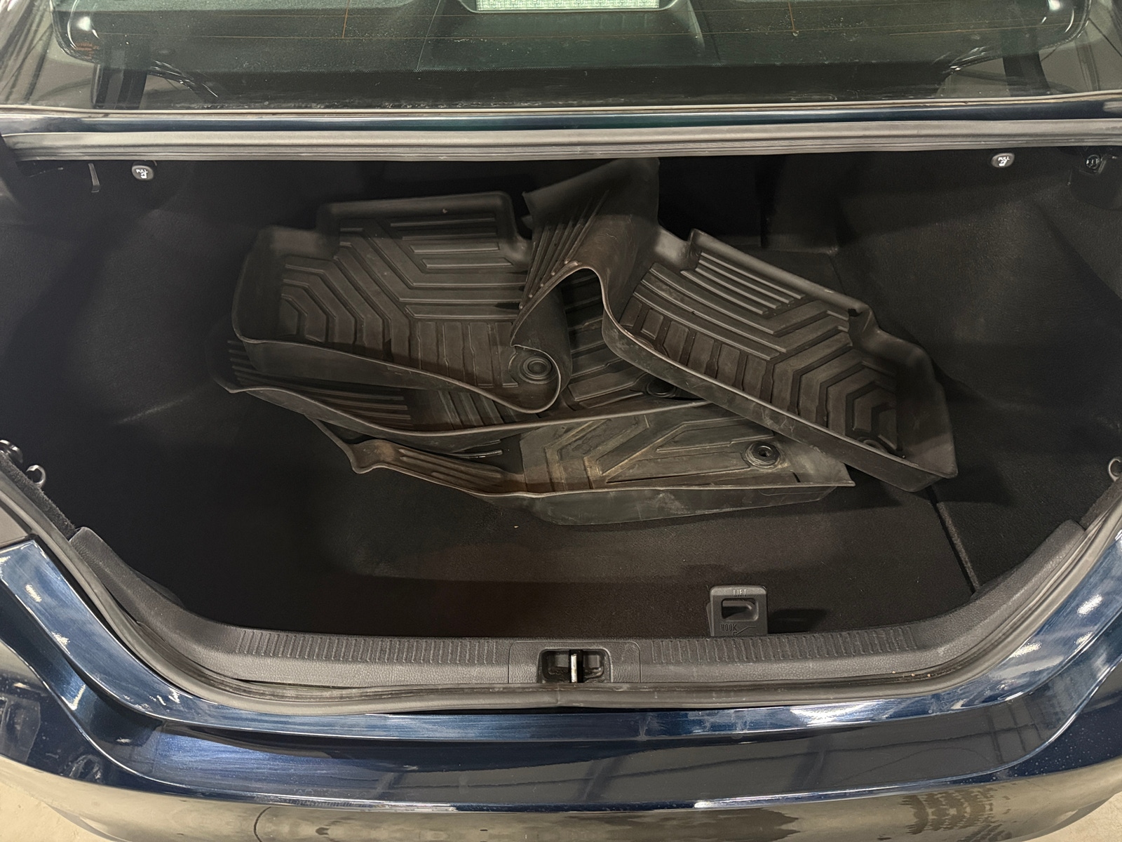 Thumbnail: 2020 Toyota Camry - 7