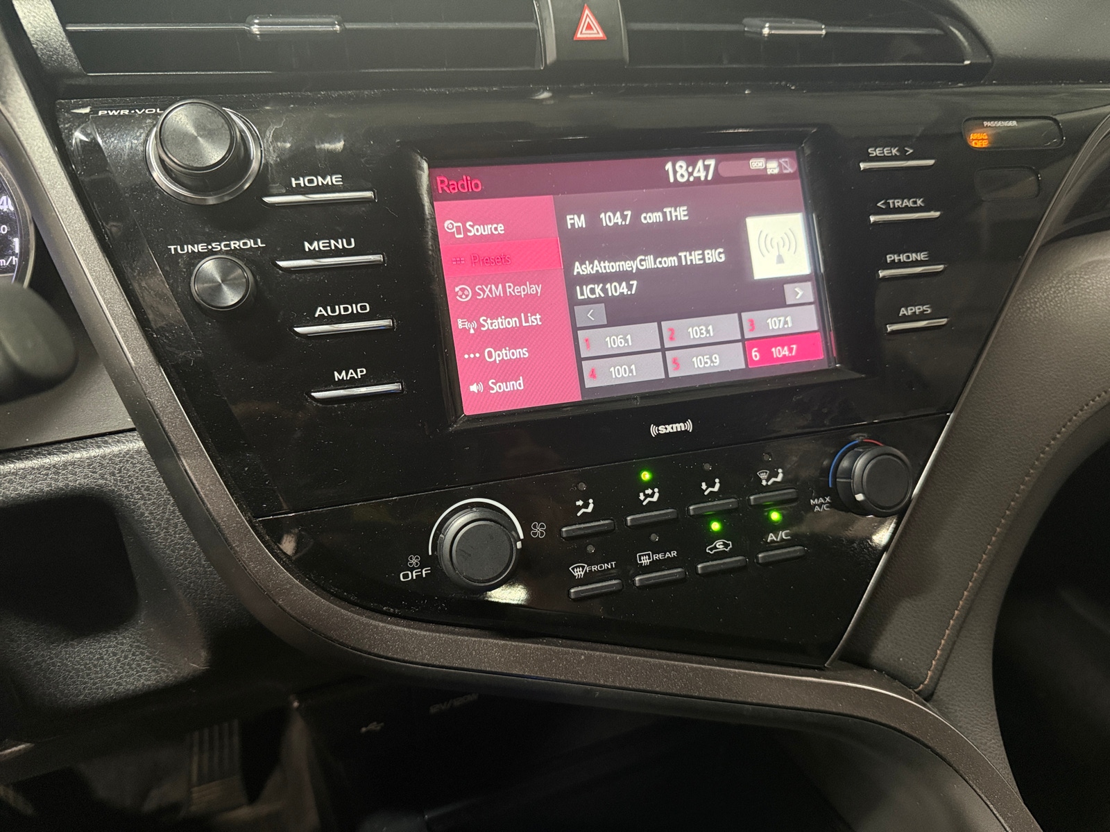 Thumbnail: 2020 Toyota Camry - 4