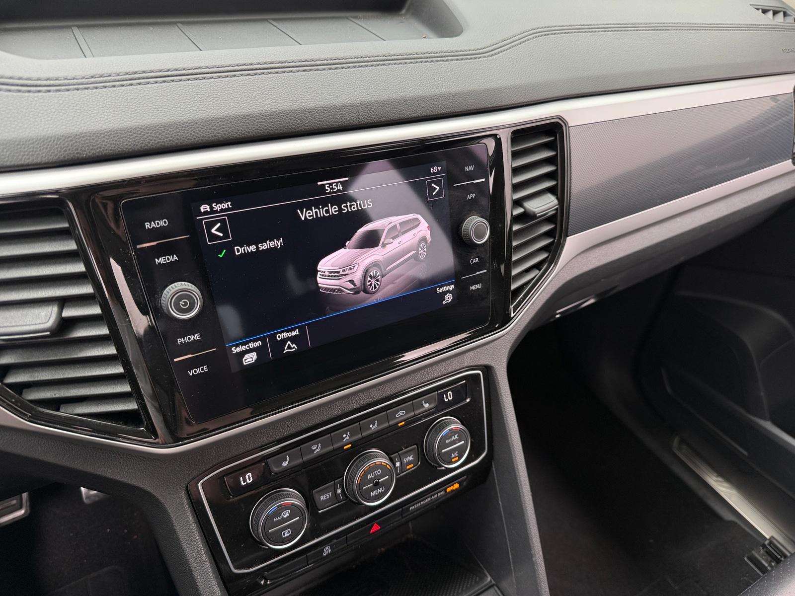 Thumbnail: 2023 Volkswagen Atlas - 3