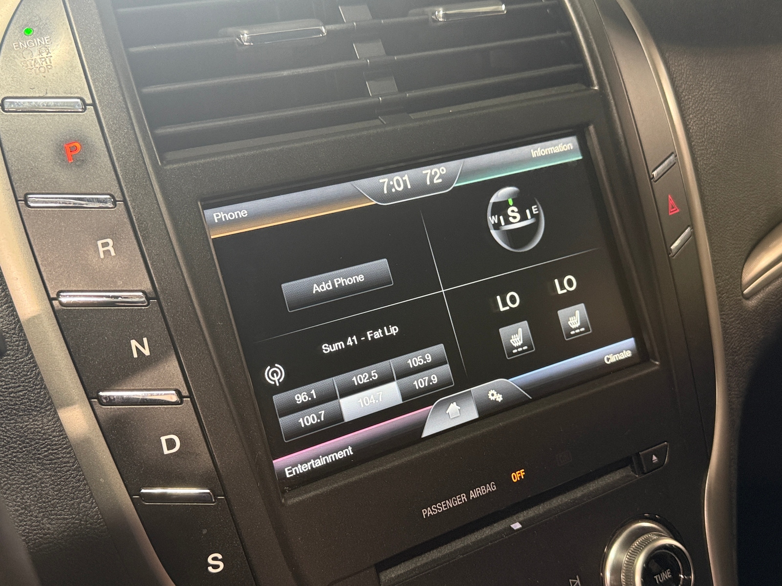 Thumbnail: 2015 Lincoln MKC - 3