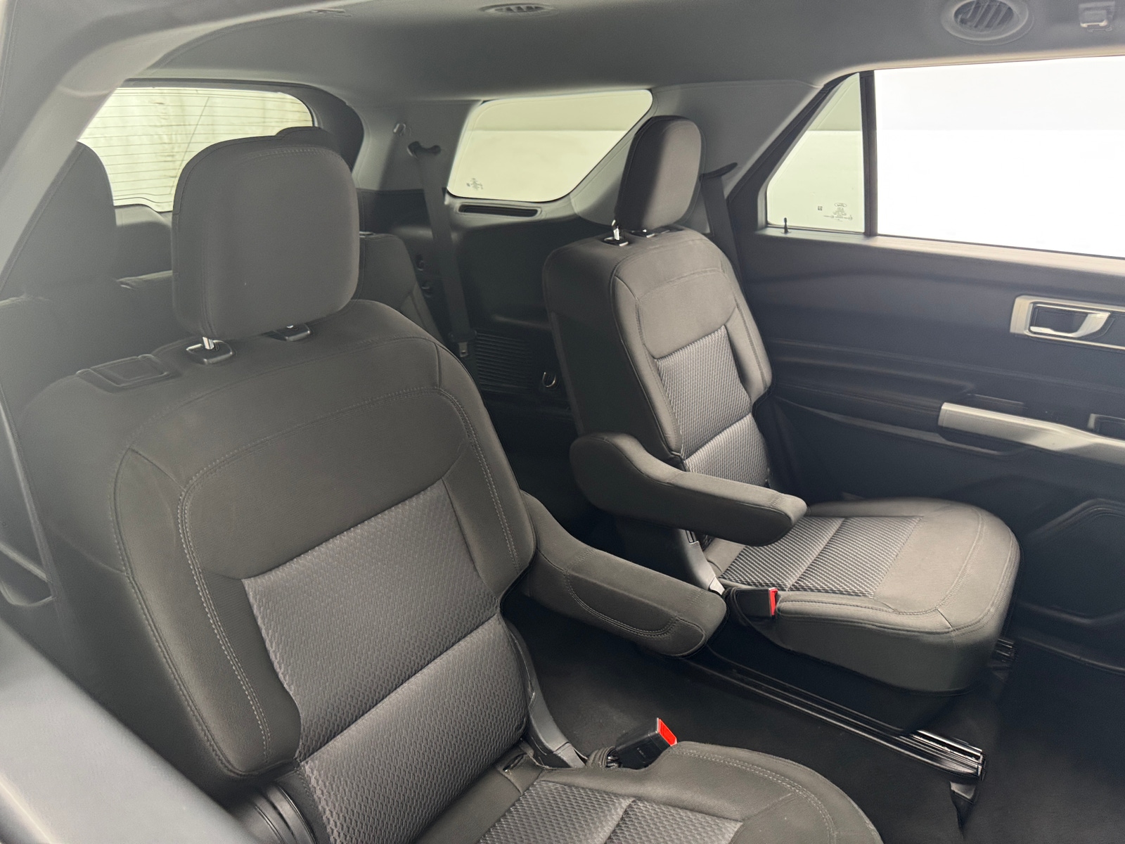 Thumbnail: 2022 Ford Explorer - 6