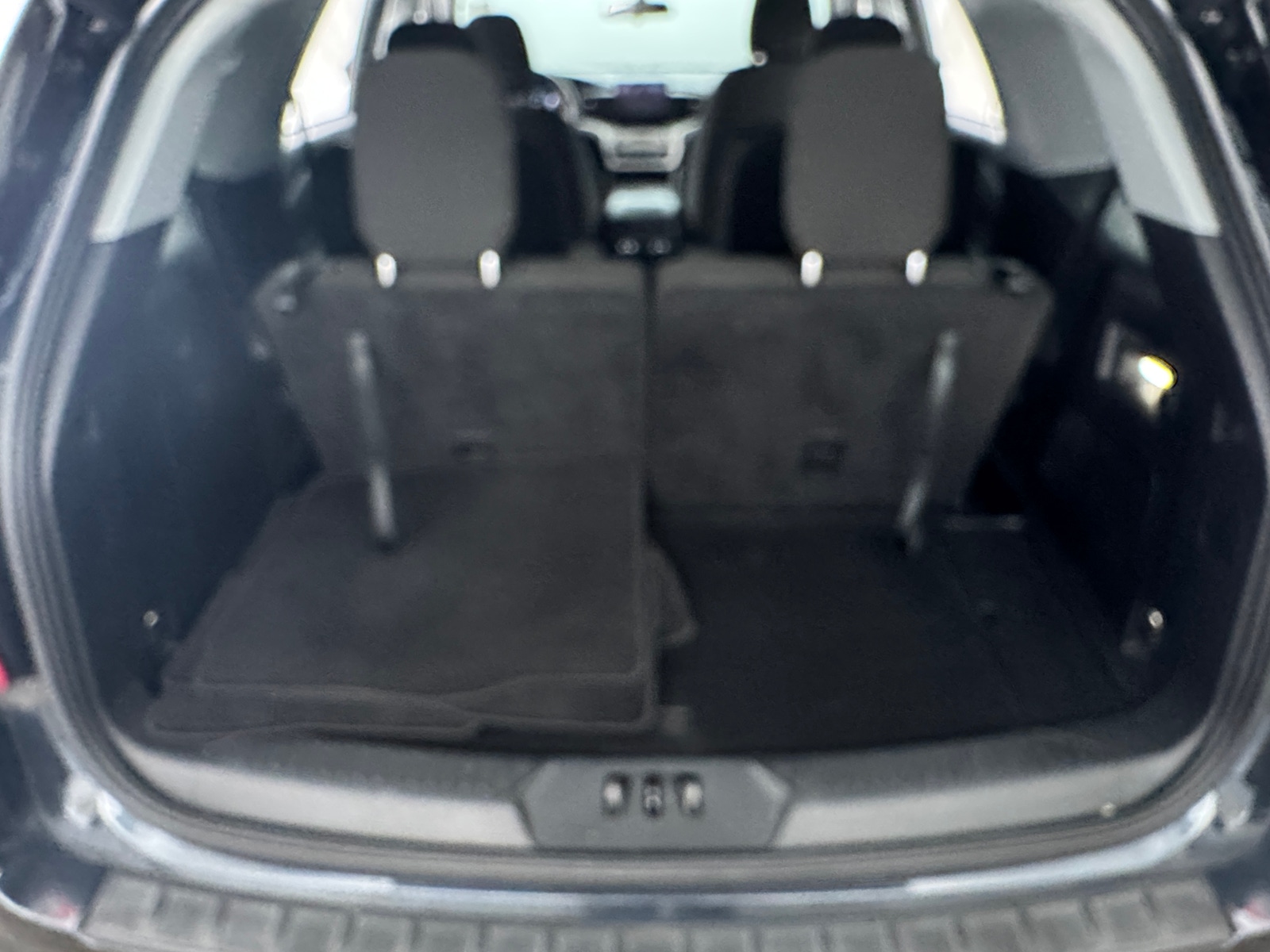 Thumbnail: 2022 Ford Explorer - 7