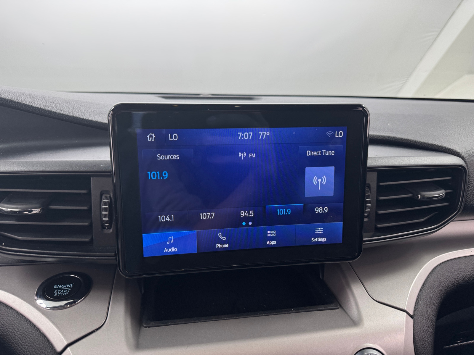 Thumbnail: 2022 Ford Explorer - 4