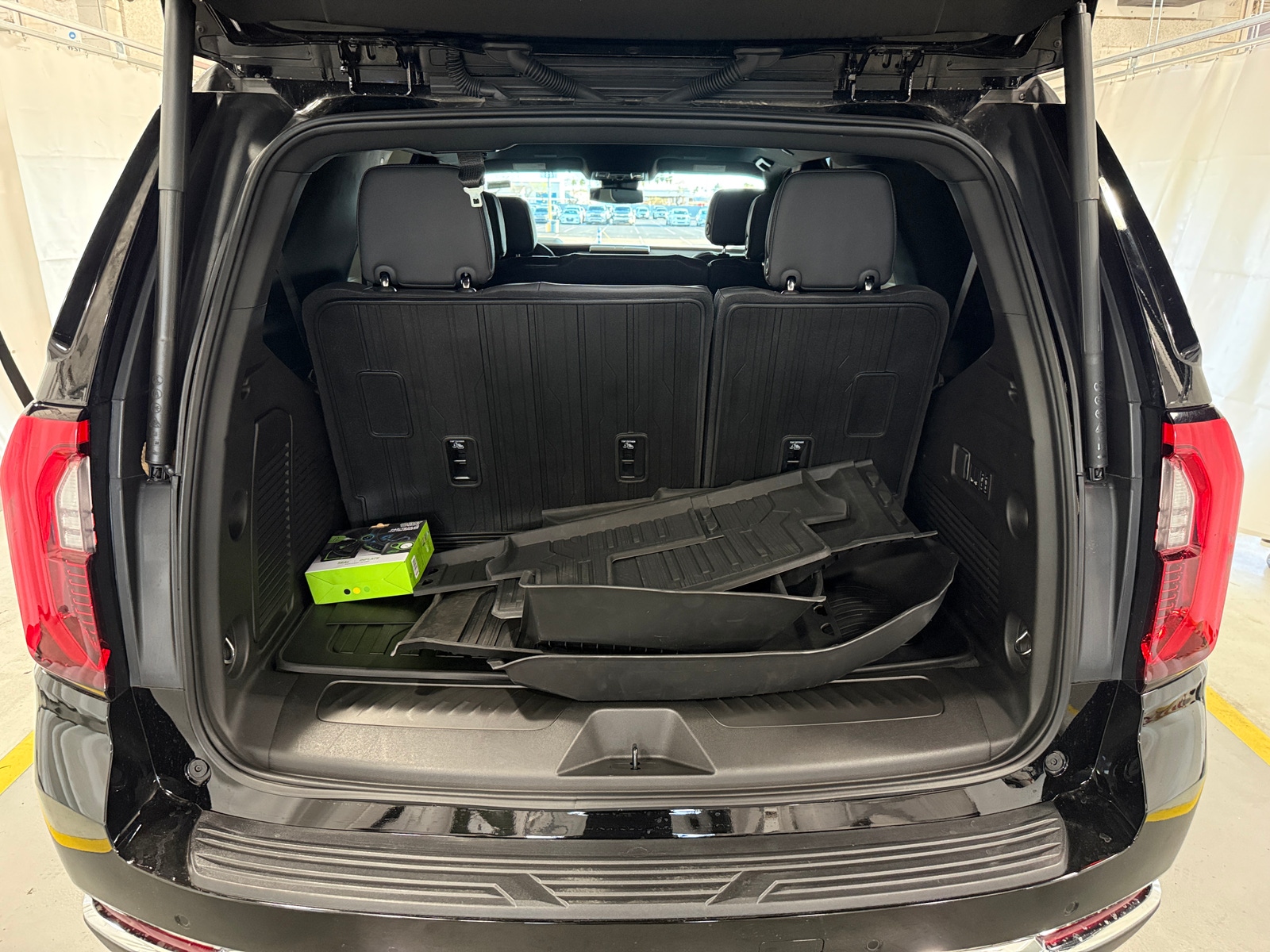 Thumbnail: 2025 GMC Yukon - 6