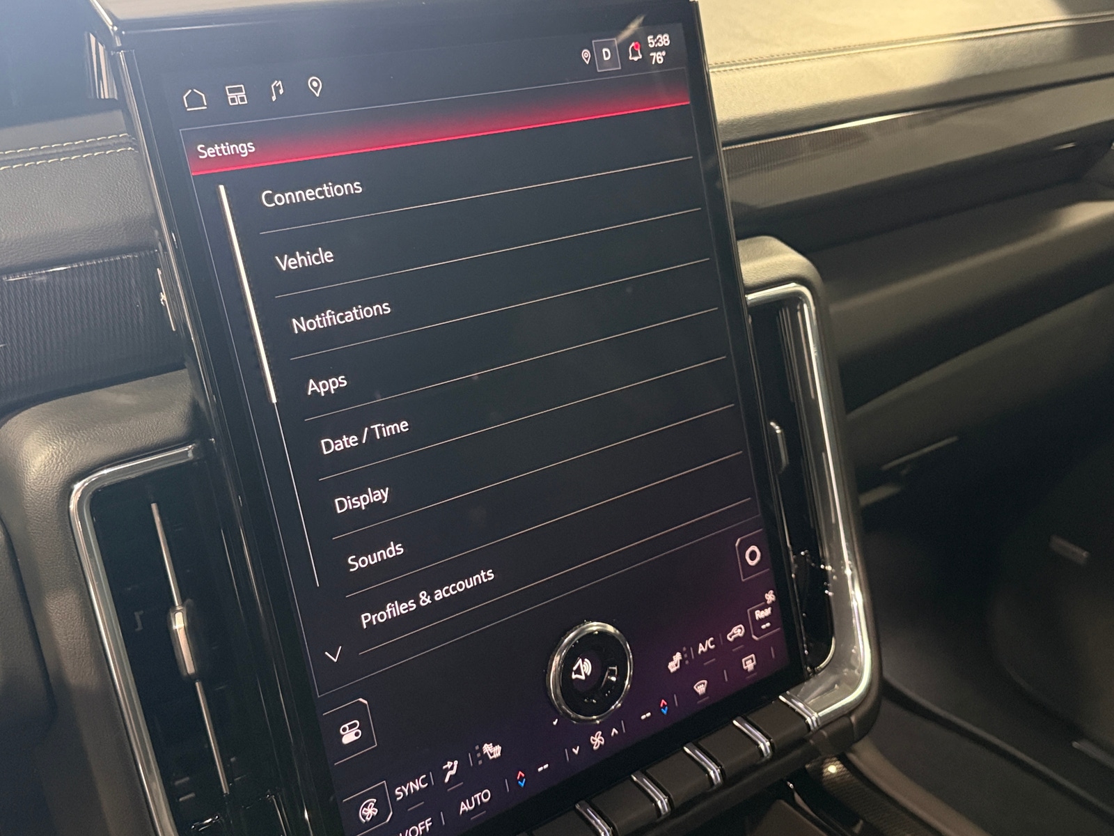 Thumbnail: 2025 GMC Yukon - 3
