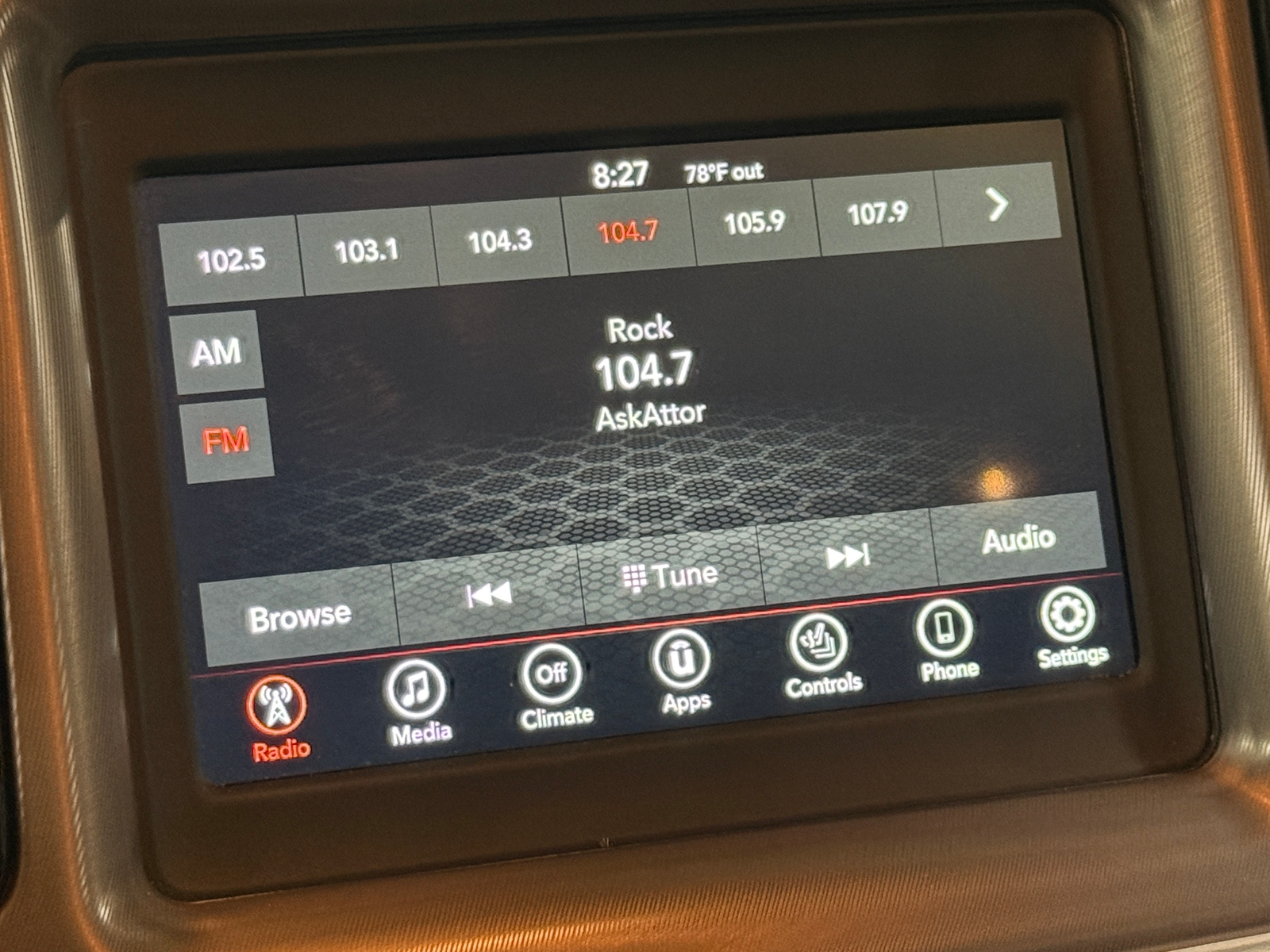 Thumbnail: 2022 Dodge Challenger - 3