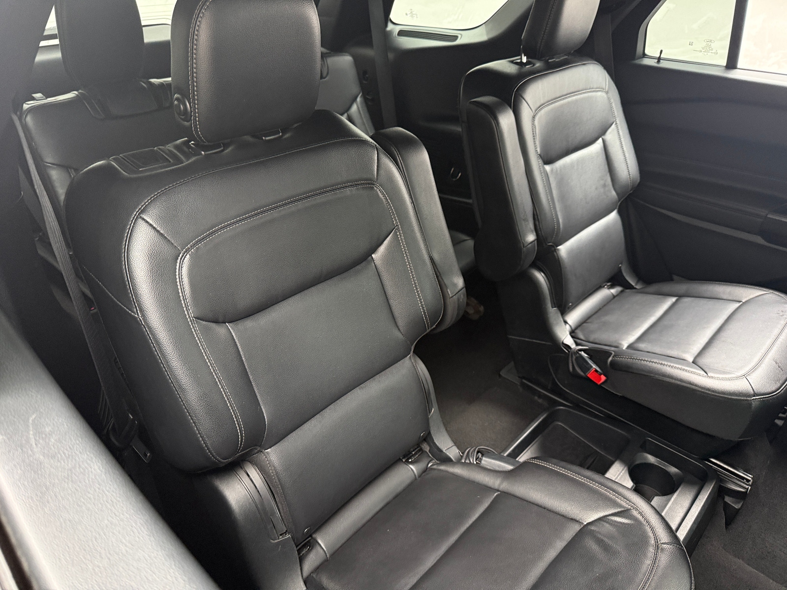 Thumbnail: 2020 Ford Explorer - 6