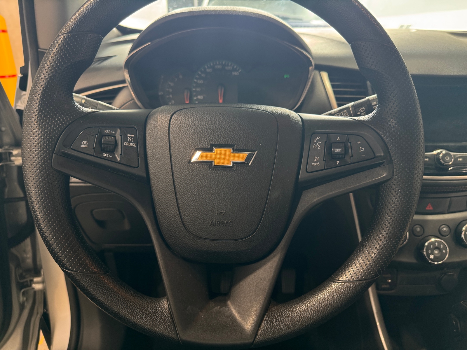 Thumbnail: 2021 Chevrolet Trax - 5