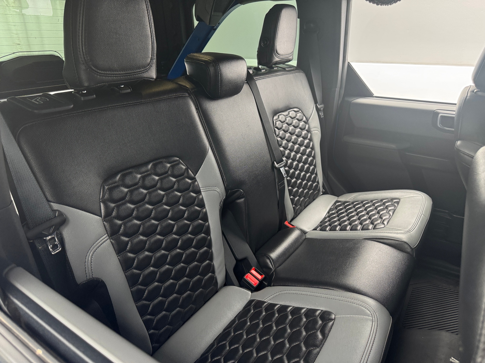 Thumbnail: 2022 Ford Bronco - 6