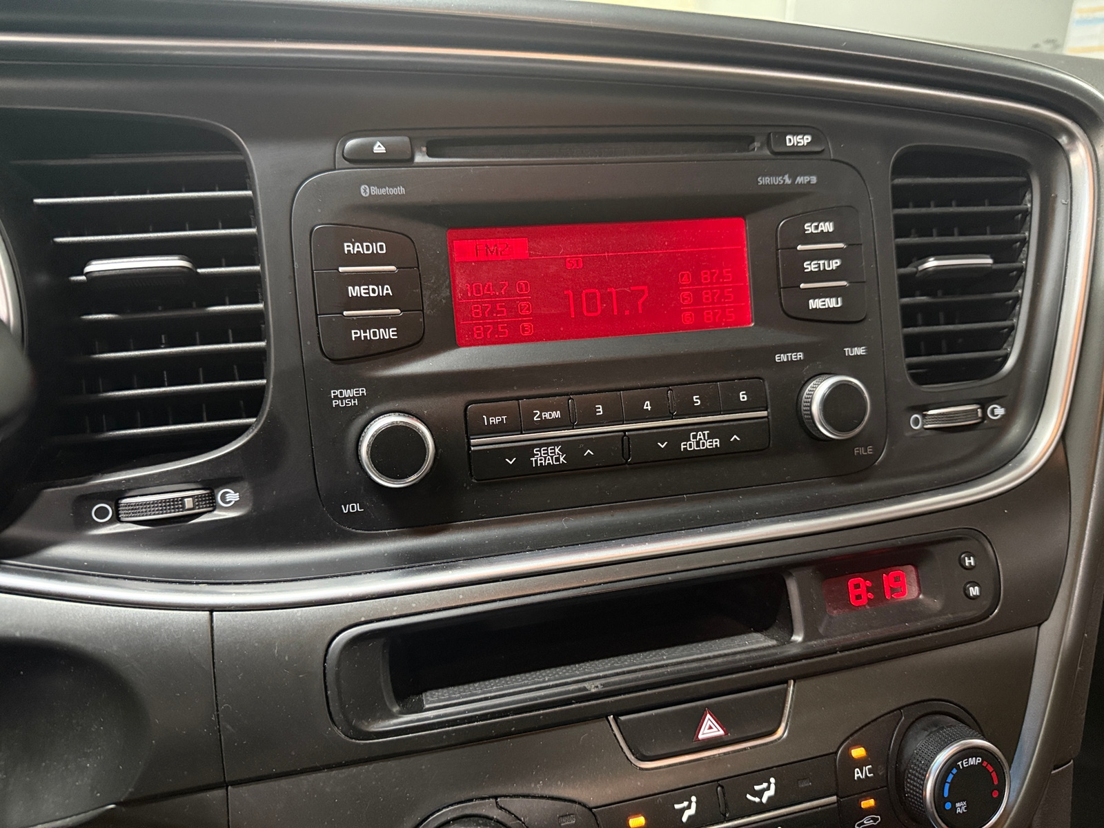 Thumbnail: 2015 Kia Optima - 3