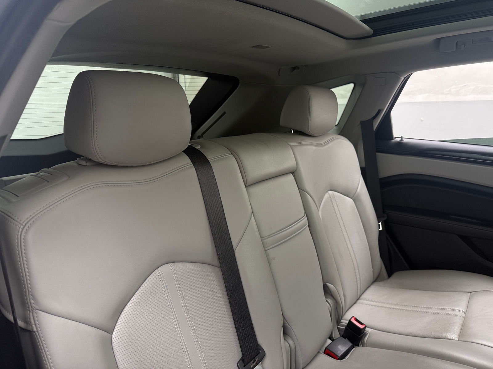 Thumbnail: 2016 Cadillac SRX - 5