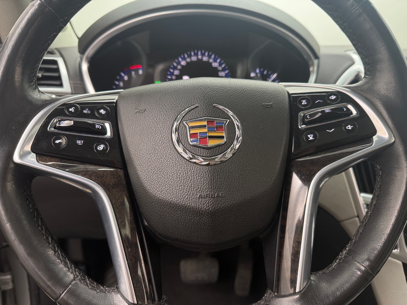 Thumbnail: 2016 Cadillac SRX - 4