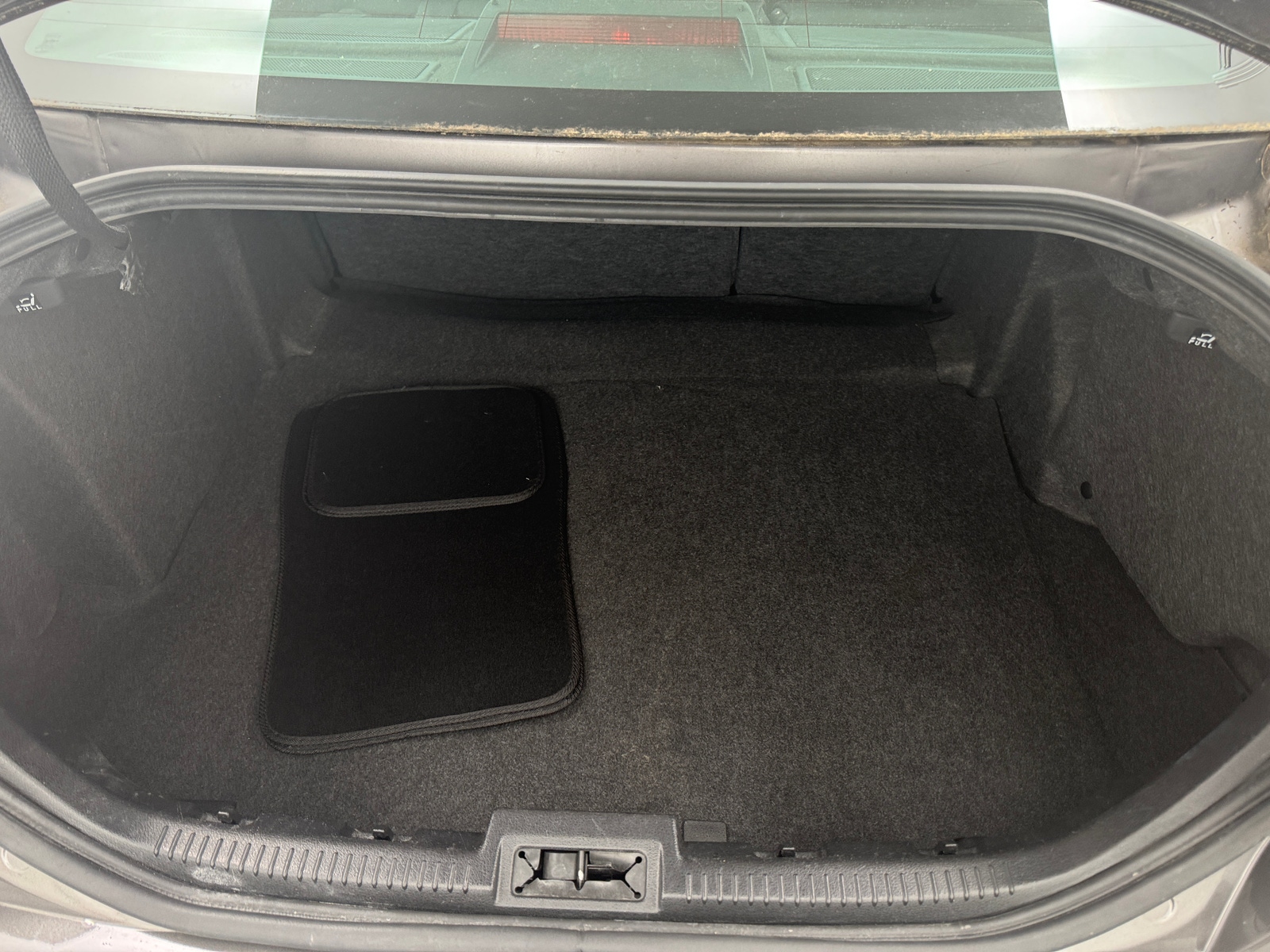 Thumbnail: 2011 Lincoln MKZ - 6