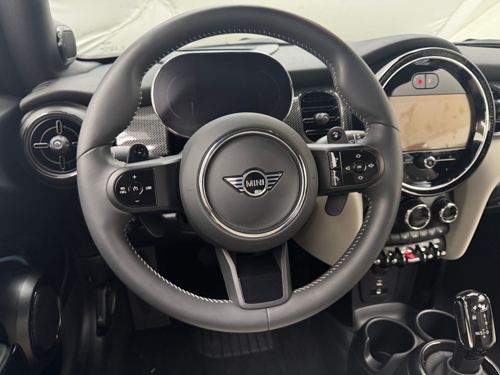 Thumbnail: 2024 MINI Cooper Convertible - 4