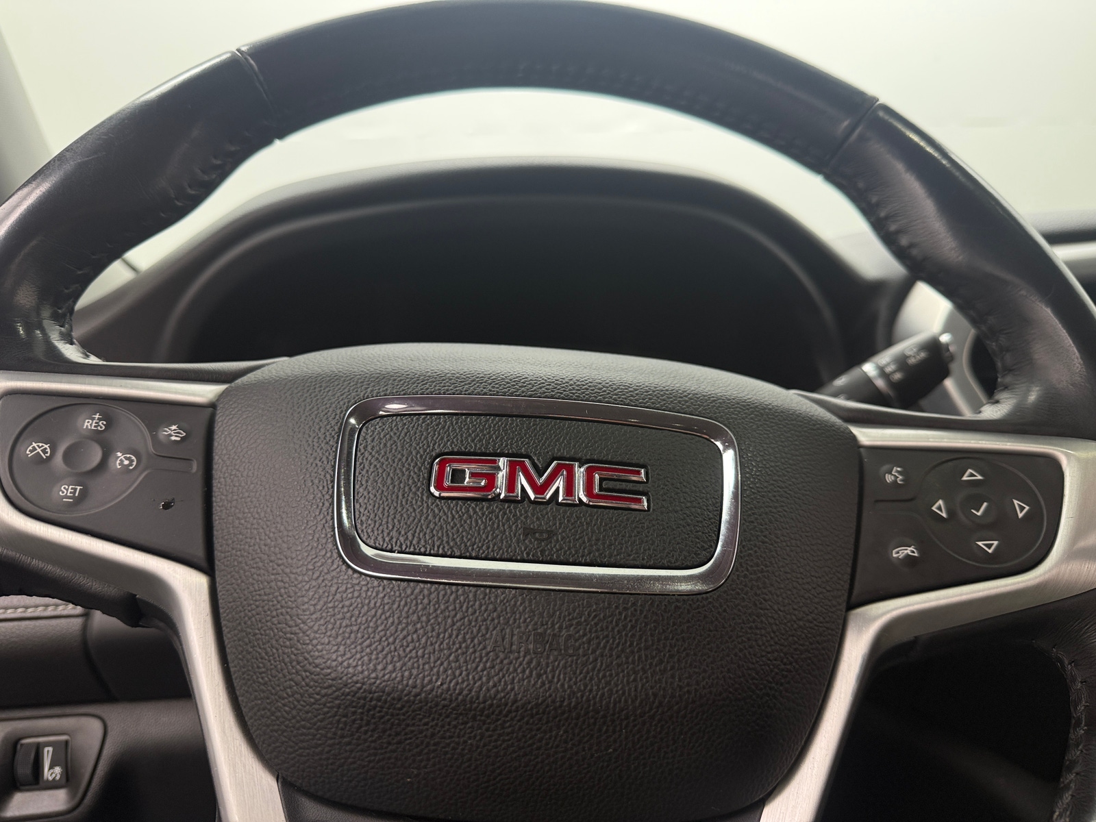 Thumbnail: 2022 GMC Acadia - 4