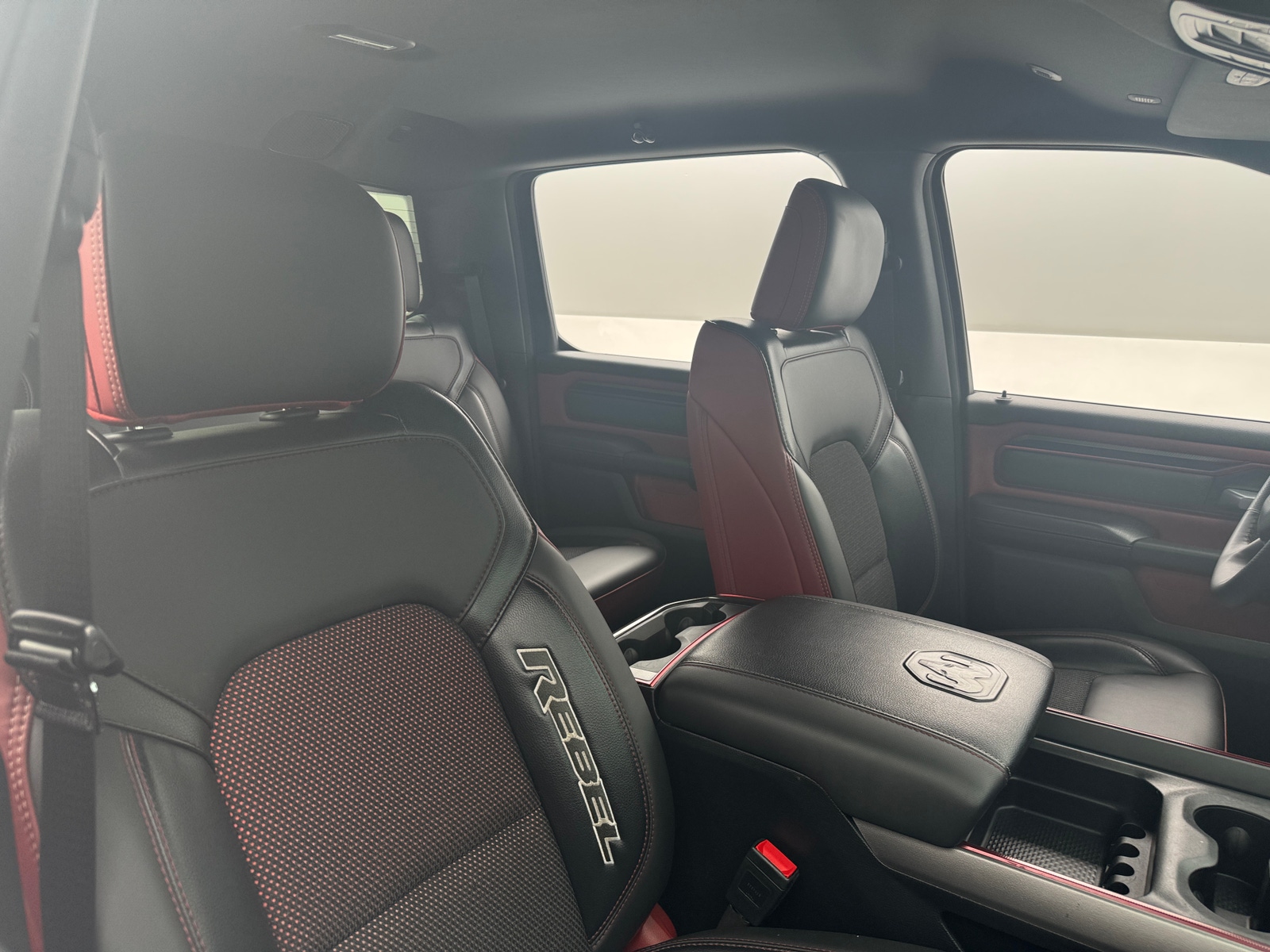 Thumbnail: 2025 RAM 1500 - 2