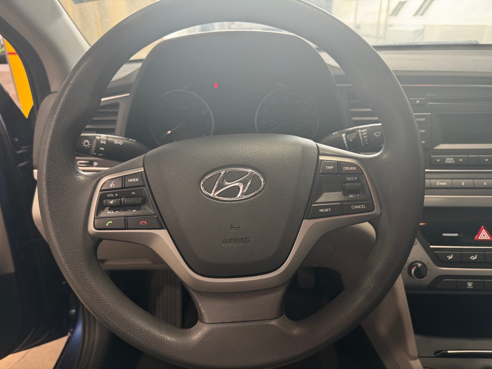 Thumbnail: 2017 Hyundai Elantra - 5