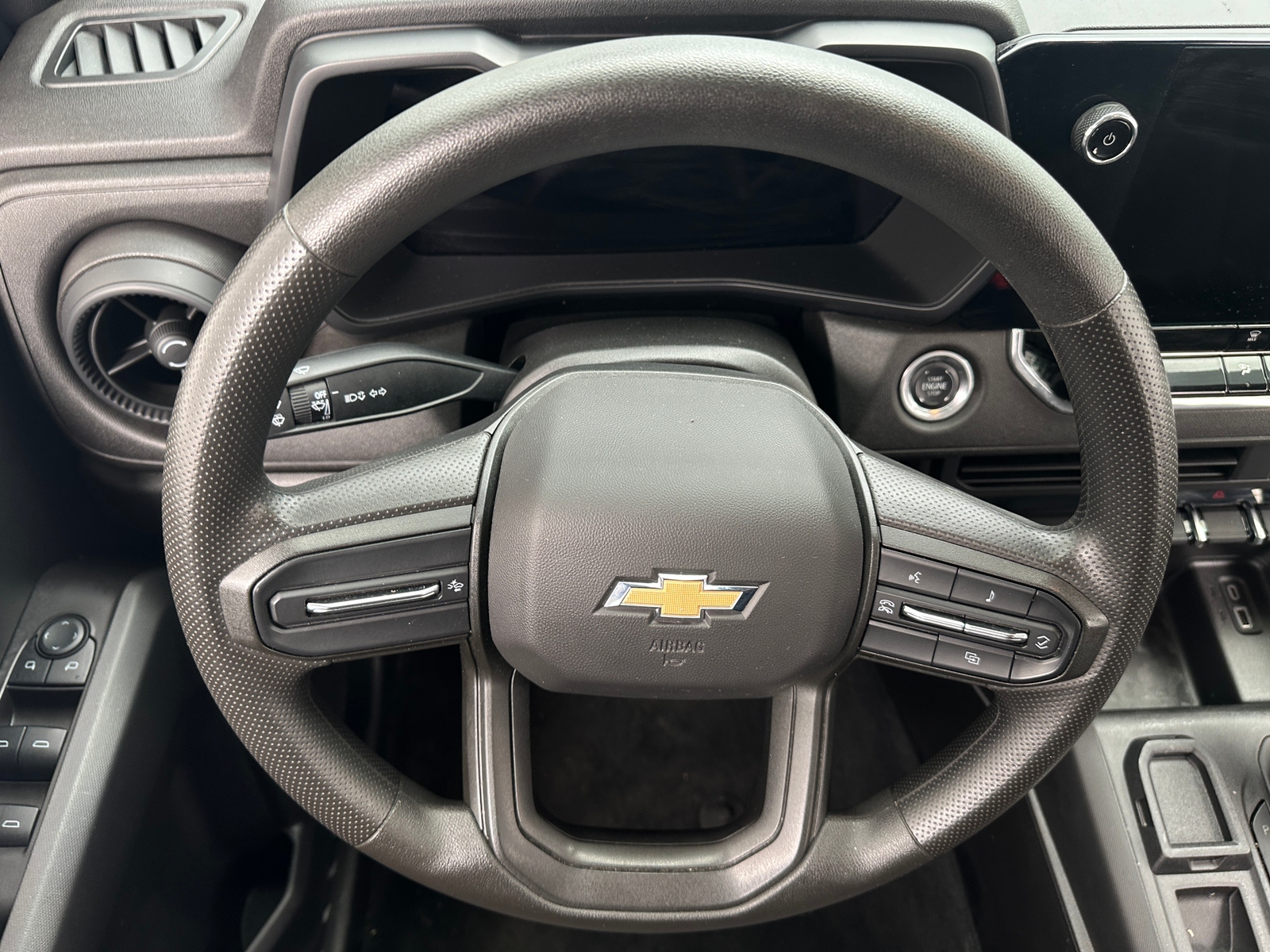 Thumbnail: 2024 Chevrolet Colorado - 5