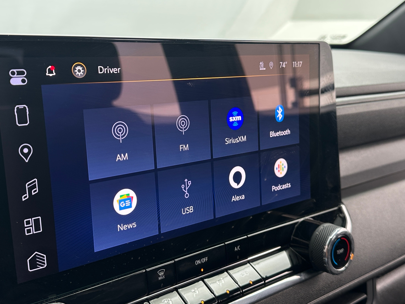 Thumbnail: 2024 Chevrolet Colorado - 4