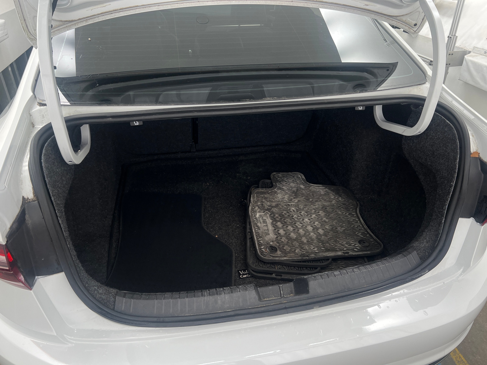 Thumbnail: 2020 Volkswagen Jetta - 6