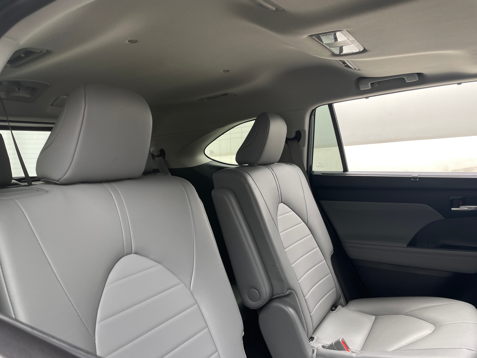 Thumbnail: 2024 Toyota Highlander - 5