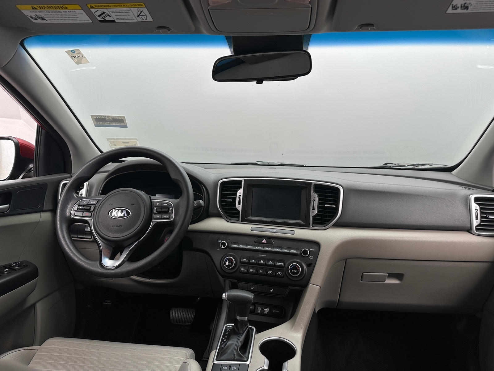 Thumbnail: 2017 Kia Sportage - 3