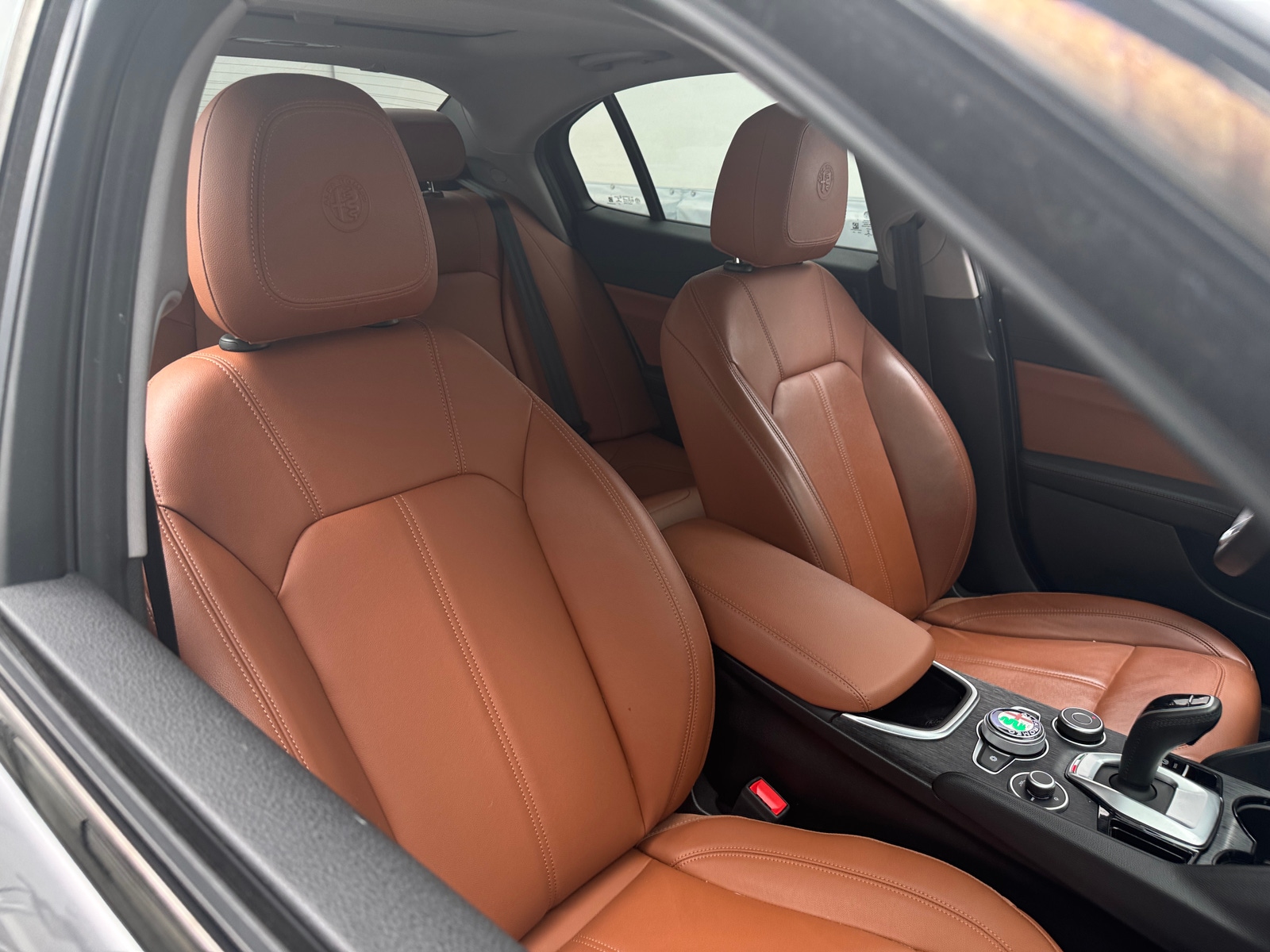 Thumbnail: 2021 Alfa Romeo Giulia - 2