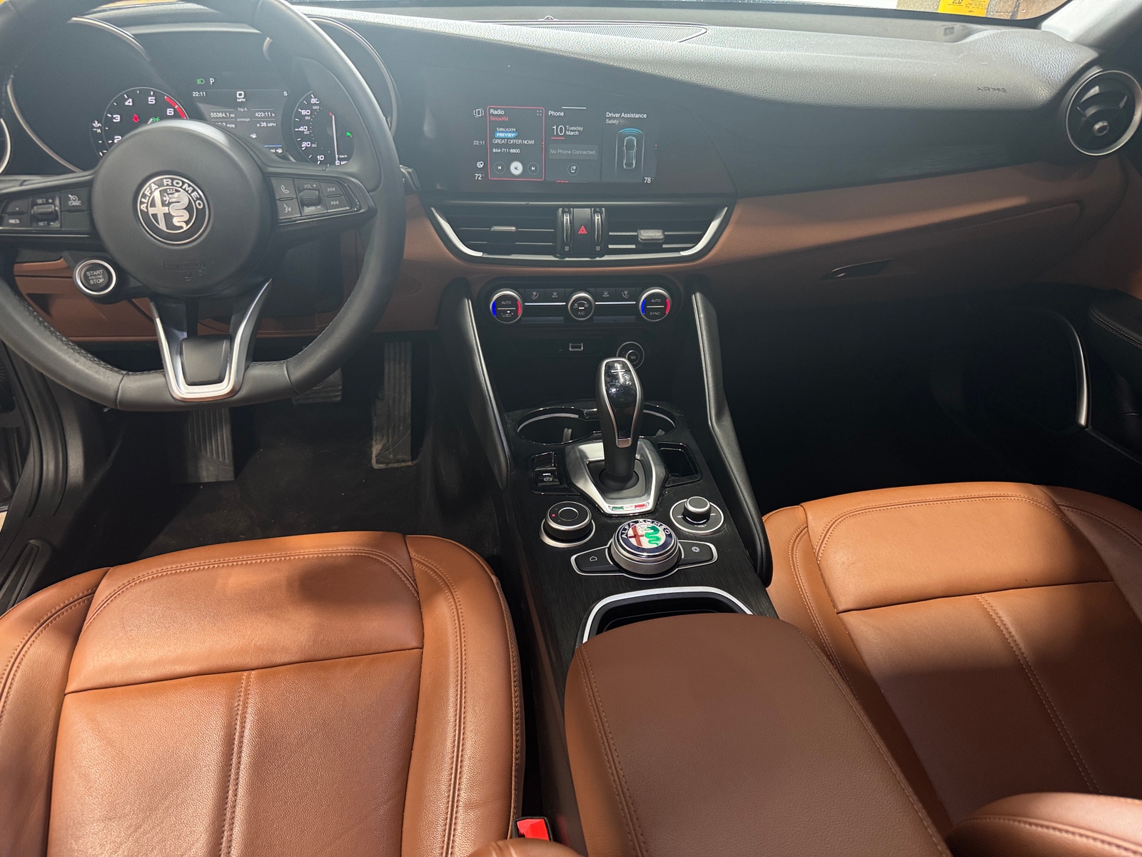 Thumbnail: 2021 Alfa Romeo Giulia - 3