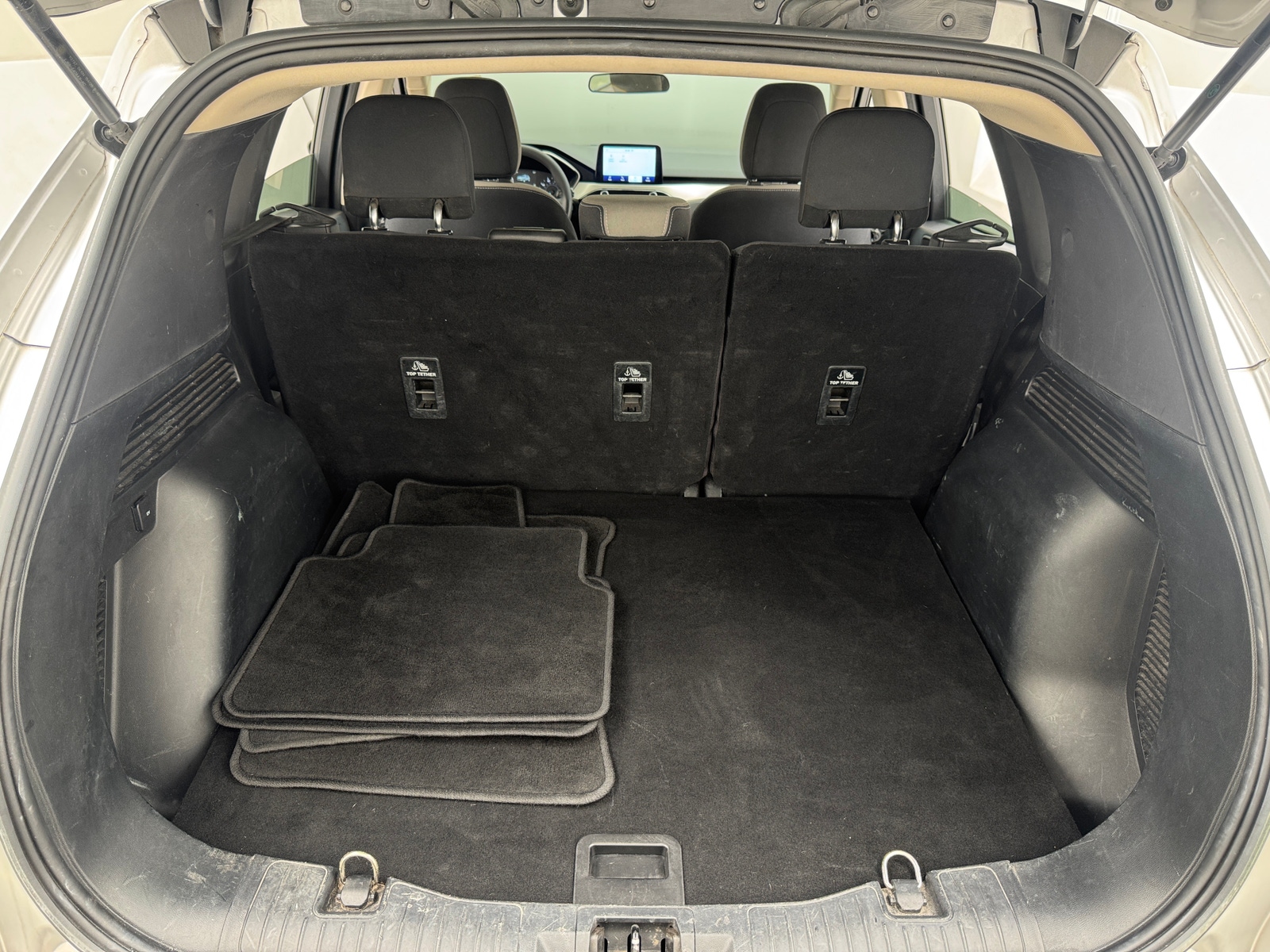 Thumbnail: 2020 Ford Escape - 7