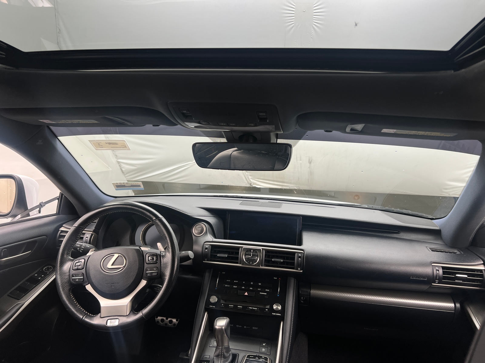 Thumbnail: 2017 Lexus IS - 2