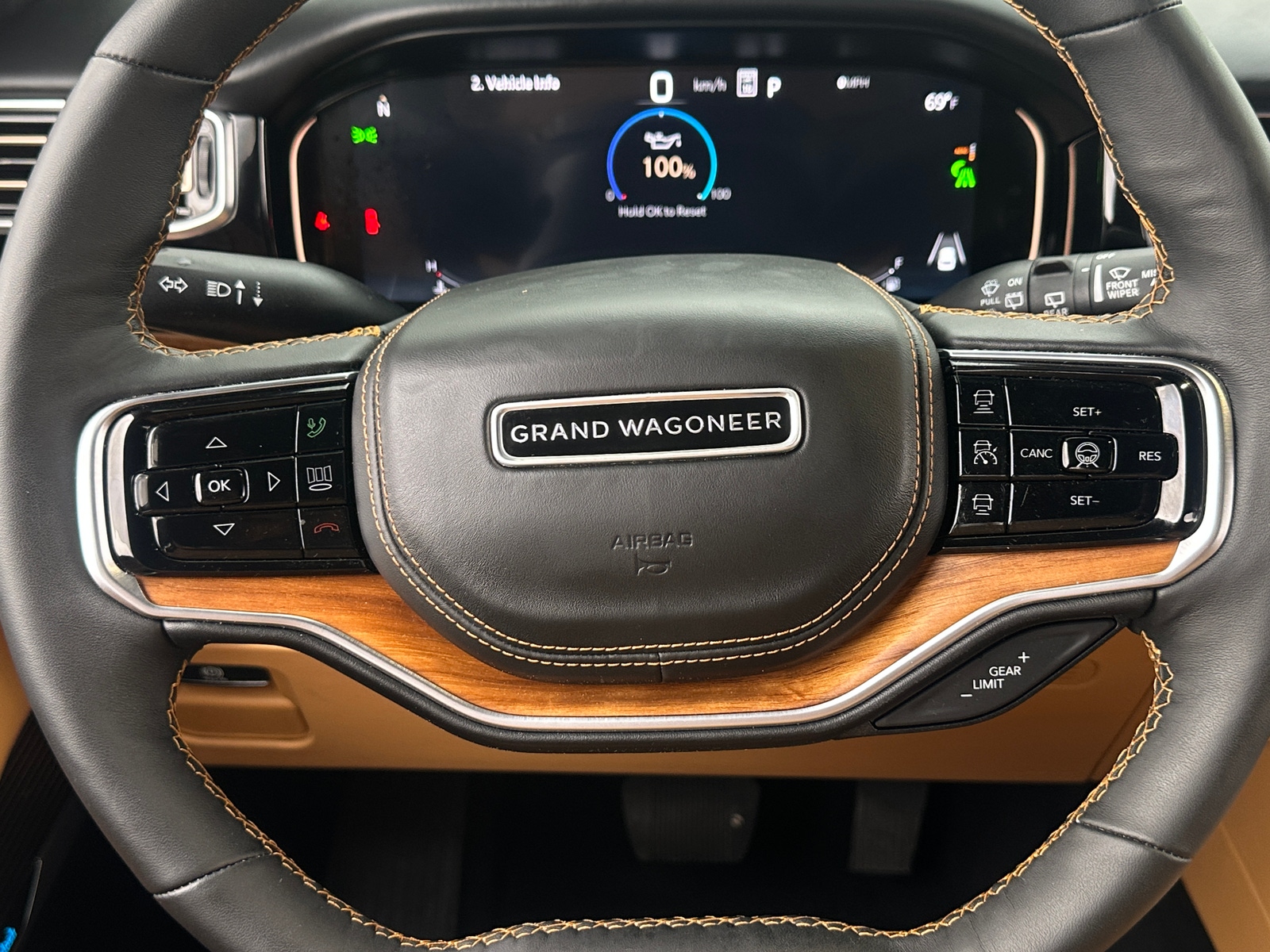 Thumbnail: 2023 Jeep Grand Wagoneer - 4