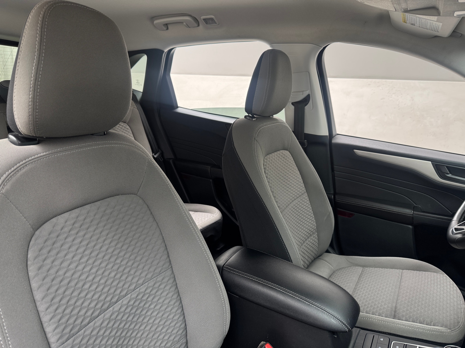 Thumbnail: 2022 Ford Escape - 2