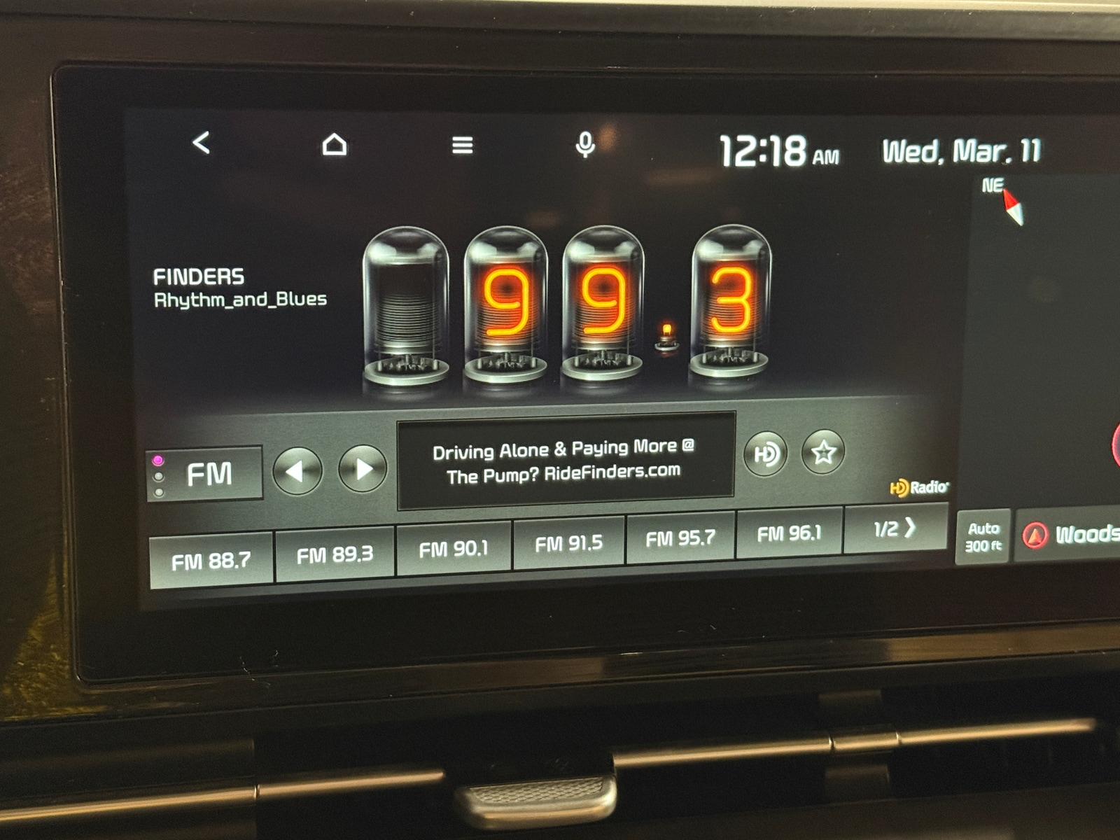 Thumbnail: 2022 Kia Carnival - 3