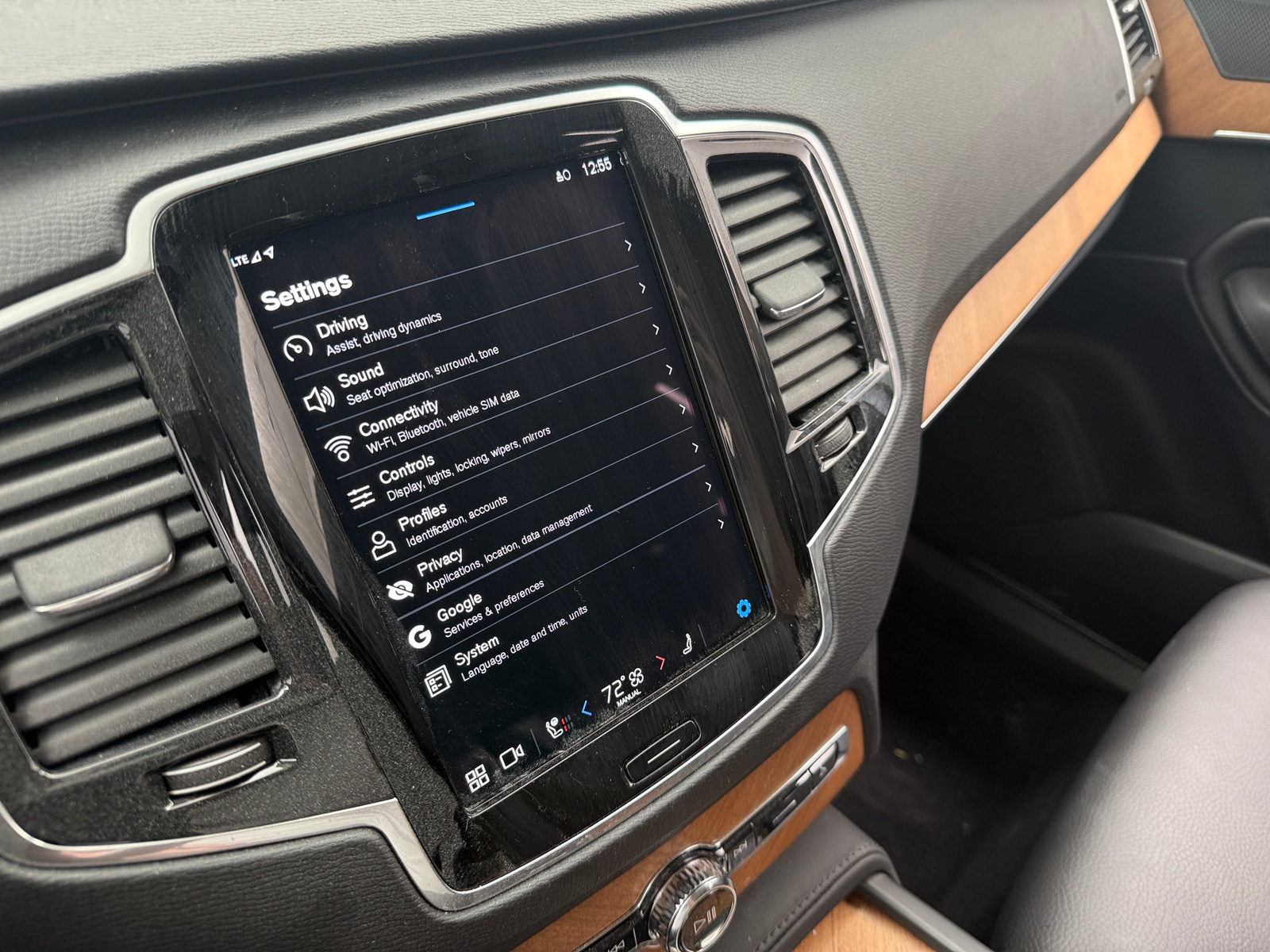 Thumbnail: 2024 Volvo XC90 - 3