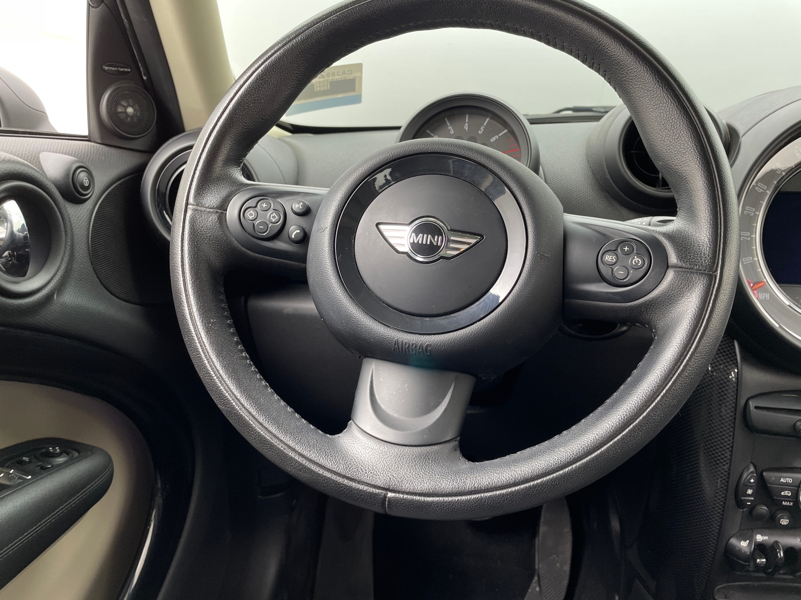 Thumbnail: 2016 MINI Cooper Countryman - 4