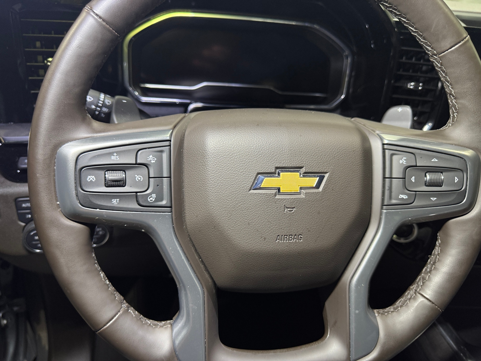 Thumbnail: 2025 Chevrolet Silverado 1500 - 4