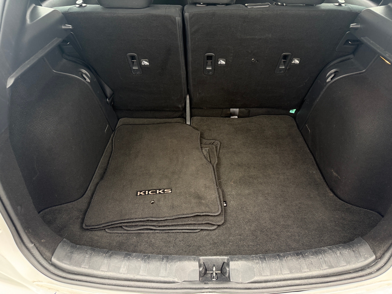 Thumbnail: 2023 Nissan Kicks - 7