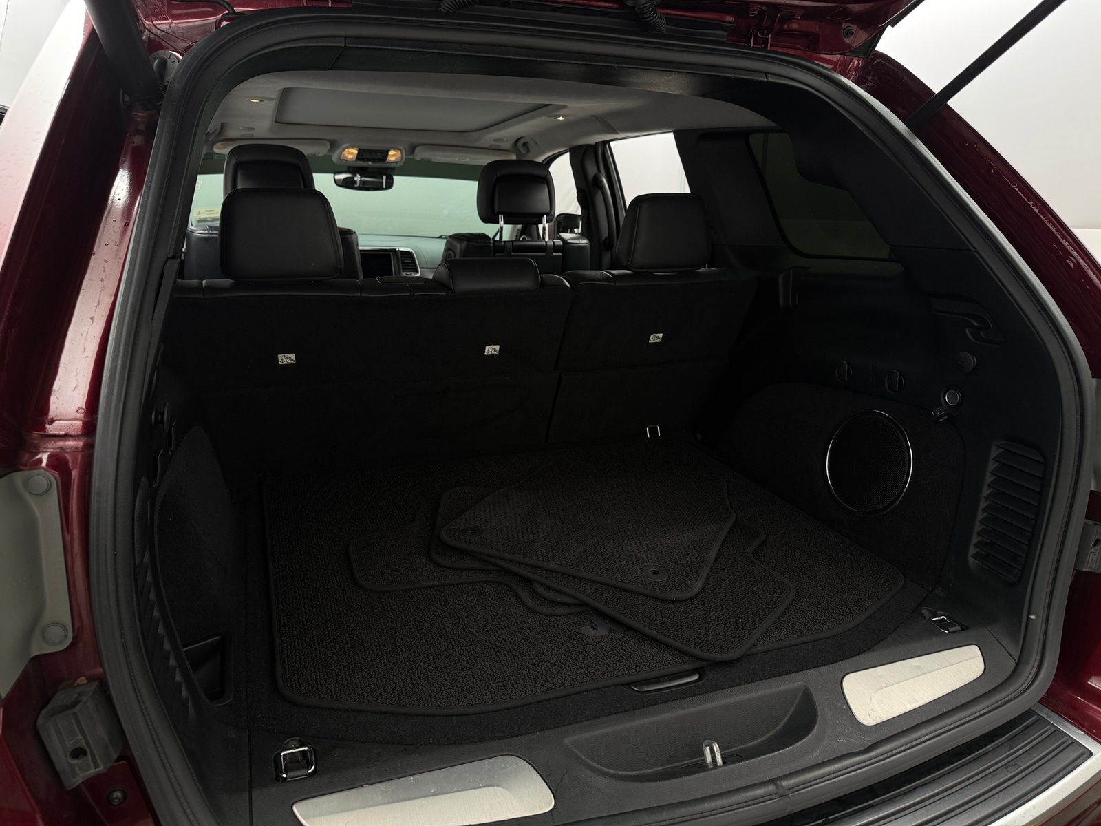 Thumbnail: 2018 Jeep Grand Cherokee - 6