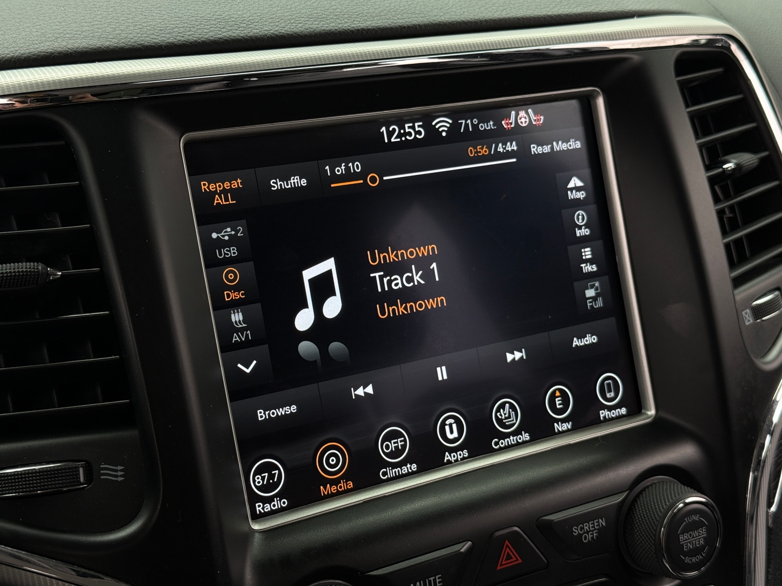 Thumbnail: 2018 Jeep Grand Cherokee - 3