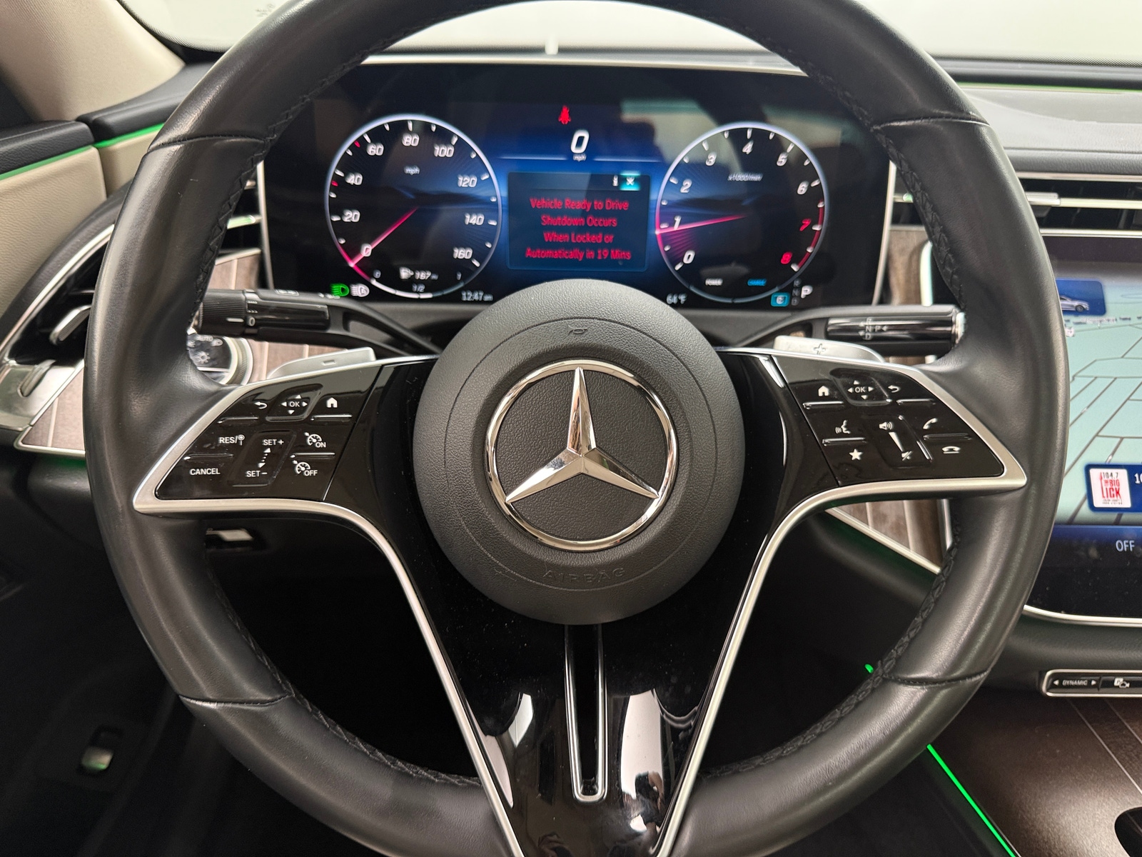 Thumbnail: 2025 Mercedes-Benz E-Class - 4