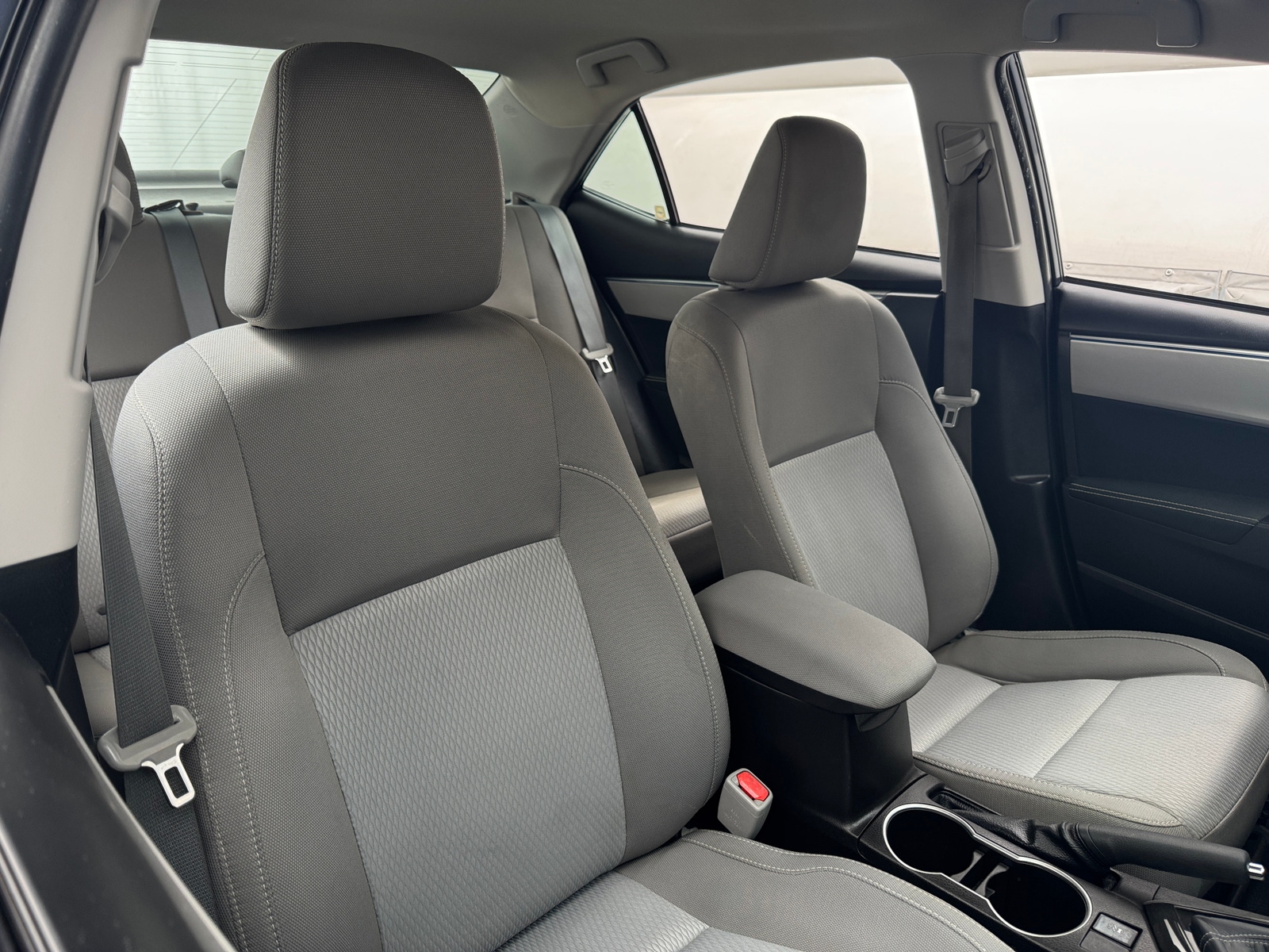 Thumbnail: 2016 Toyota Corolla - 2