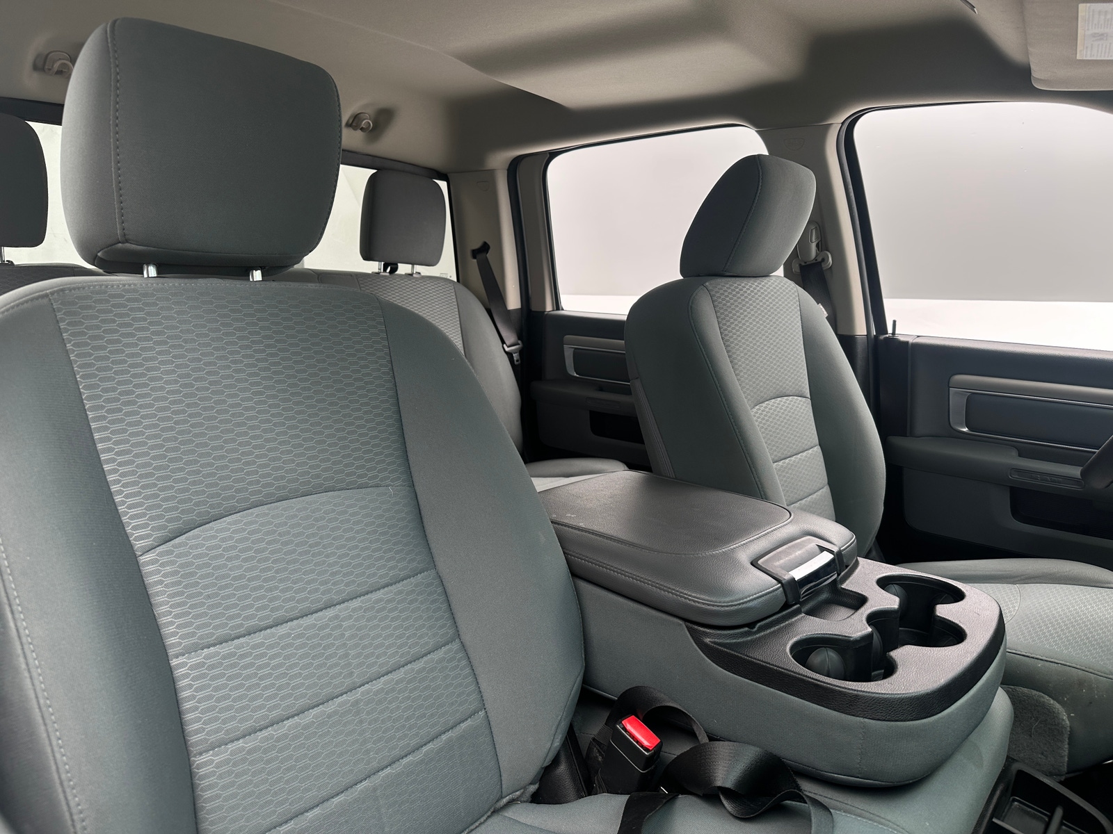 Thumbnail: 2019 RAM 1500 Classic - 2