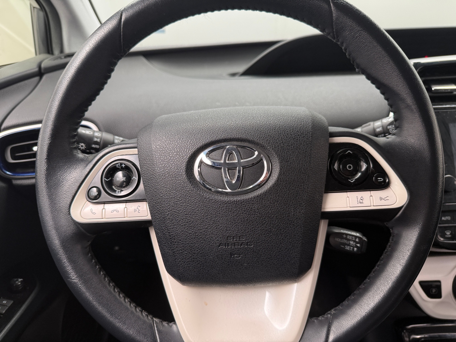 Thumbnail: 2017 Toyota Prius - 4