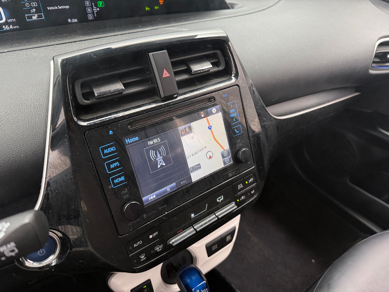 Thumbnail: 2017 Toyota Prius - 3