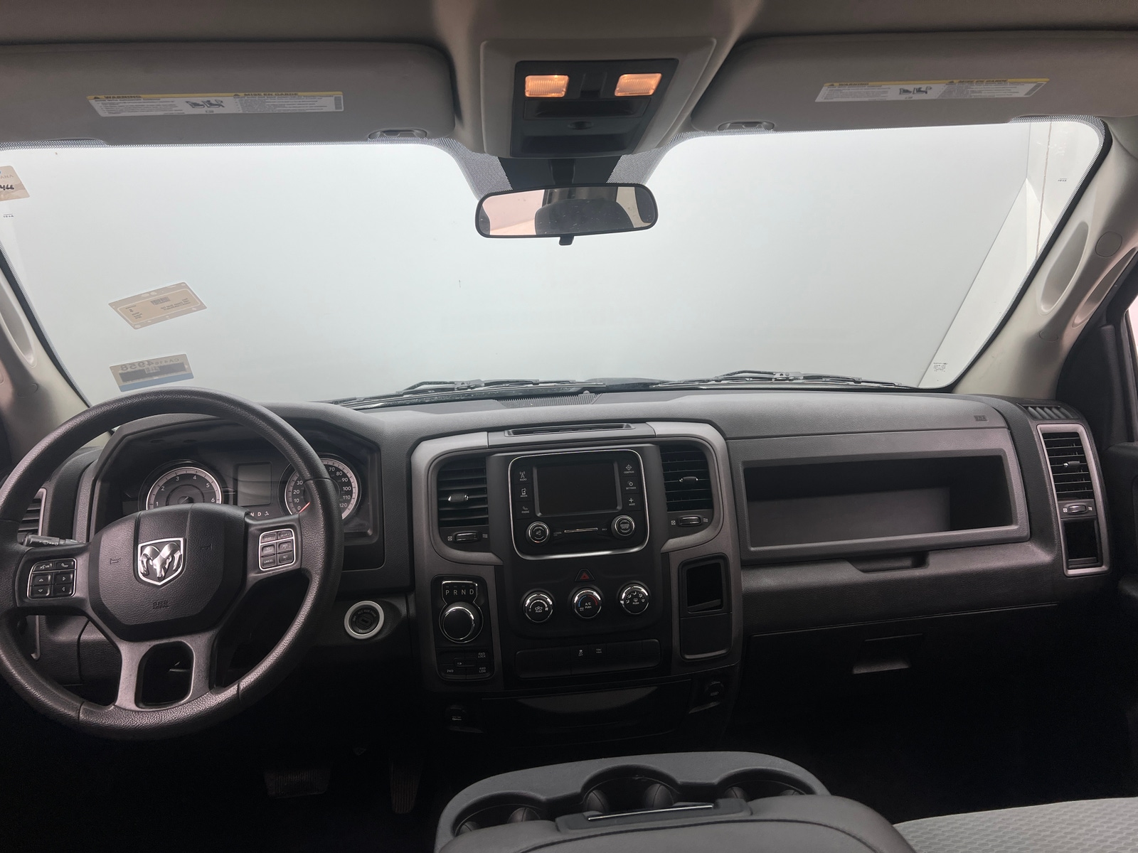 Thumbnail: 2019 RAM 1500 Classic - 3